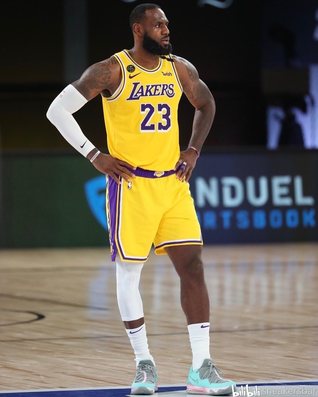 重要位置的 重要位置的