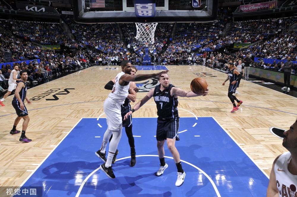 在关键的第 在关键的第