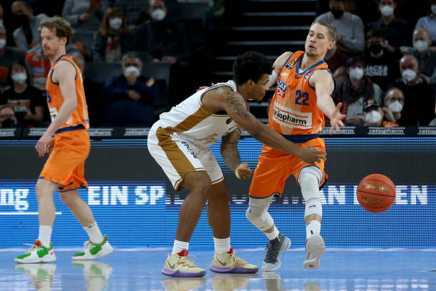 席势必会对 席势必会对