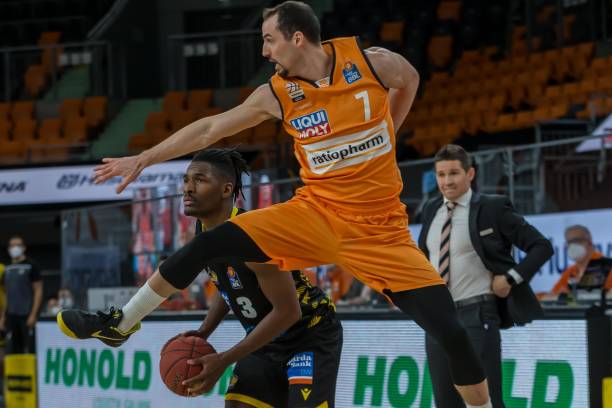 年欧冠半决 年欧冠半决